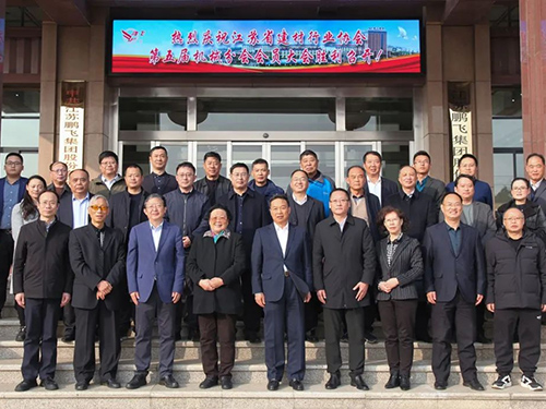 江蘇省建材行業(yè)協(xié)會(huì)第五屆機(jī)械分會(huì)會(huì)員代表大會(huì)在鵬飛集團(tuán)召開 王家安當(dāng)選分會(huì)長(zhǎng)